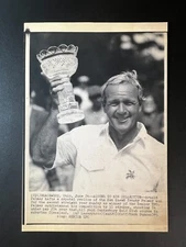 1985 Arnold Palmer w/ Sam Snead Trophy After Senior TPC Win Type 3 7.5x11 Photo