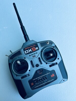 Spektrum DX5e 2.4ghz DSM 5-CH RC Airplane Transmitter Untested Powers On