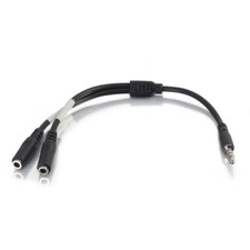 0.5ft 0.15m 4-pin 3.5mm Microphone and Headphone Breakout Adapter Y-Cable-C2G