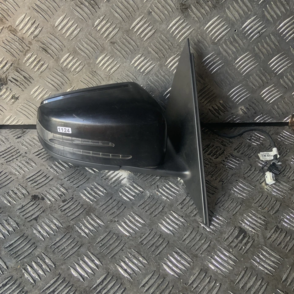 Mercedes C-Class Wing Mirror Right O/S Electric Powerfold 2009 W204 OEM A3160442 - Image 2 of 4
