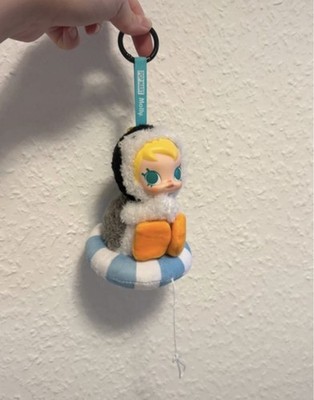 Pop Mart Baby Molly x Pingu Little Fishing Boat, Vinyl Plüsch Anhänger