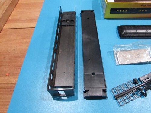 HO Scale RoundHouse 6162 Harriman Observation Car Kit Western Pacific Lo#1289 - Picture 3 of 5
