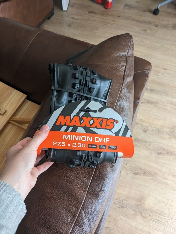 Maxxis Minion DHF Mountain Bike Tyre 27.5 x 2.3