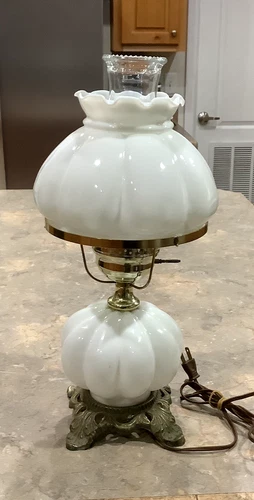 VINTAGE MILK GLASS LAMP MELON W/METAL BASE AND CHIMNEY 16 1/2" TALL 7" FITTER