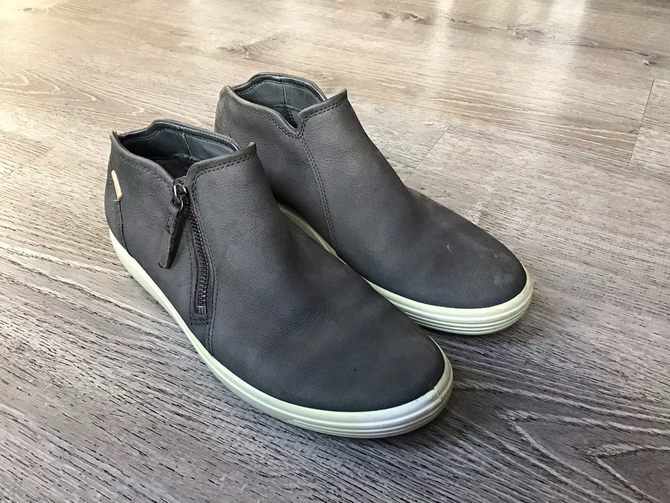 Zapatillas deportivas ECCO para mujer suaves 7 botín bajo cremallera lateral de cuero gris talla 40 9 9,5 Foto 2 de 4