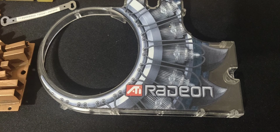 Graphics Card ATI Radeon 9800 XT 256MB DDR (256bit) AGP - Image 3 of 4