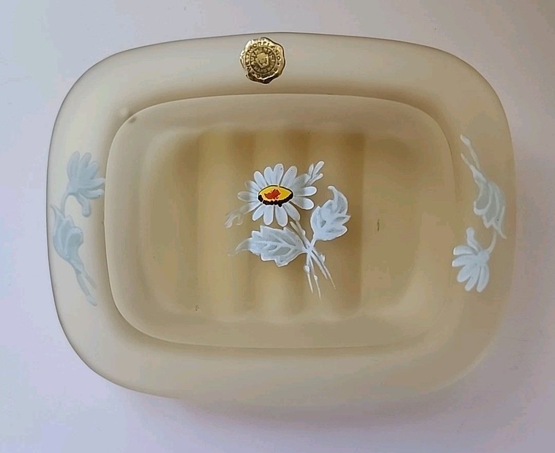 Westmoreland Satin Glass Milky Light Amber Gold Daisy Soap Dish Vintage