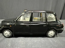 Sun Star 1:18 1998 London Taxi Black Cab TX1 Diecast Car Black Color