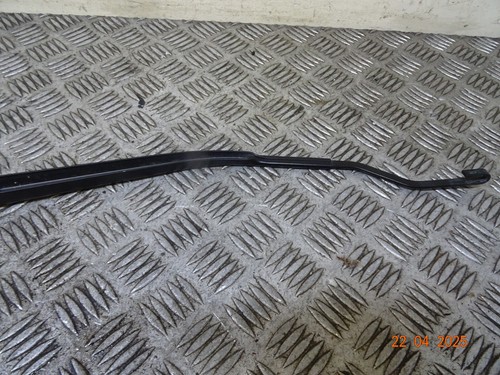 2016 SUZUKI VITARA SZ-T APK 1.6 PETROL MK4 PAIR OF FRONT WIPER ARM REF18785 - Picture 7 of 15
