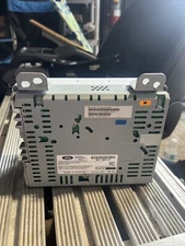 EDGE      2022 Audio Equipment Radio 3001637