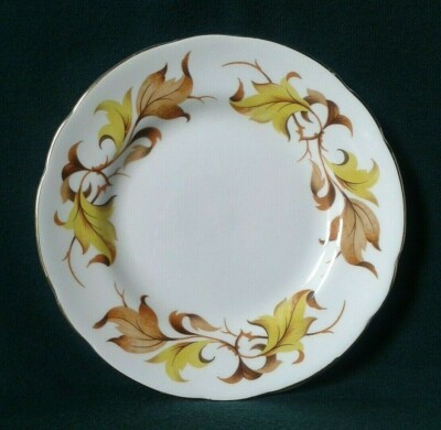 SUTHERLAND BEILAGENTELLER BONE CHINA BROT- UND BUTTERTELLER GELBE UND BRAUNE BLÄTTER