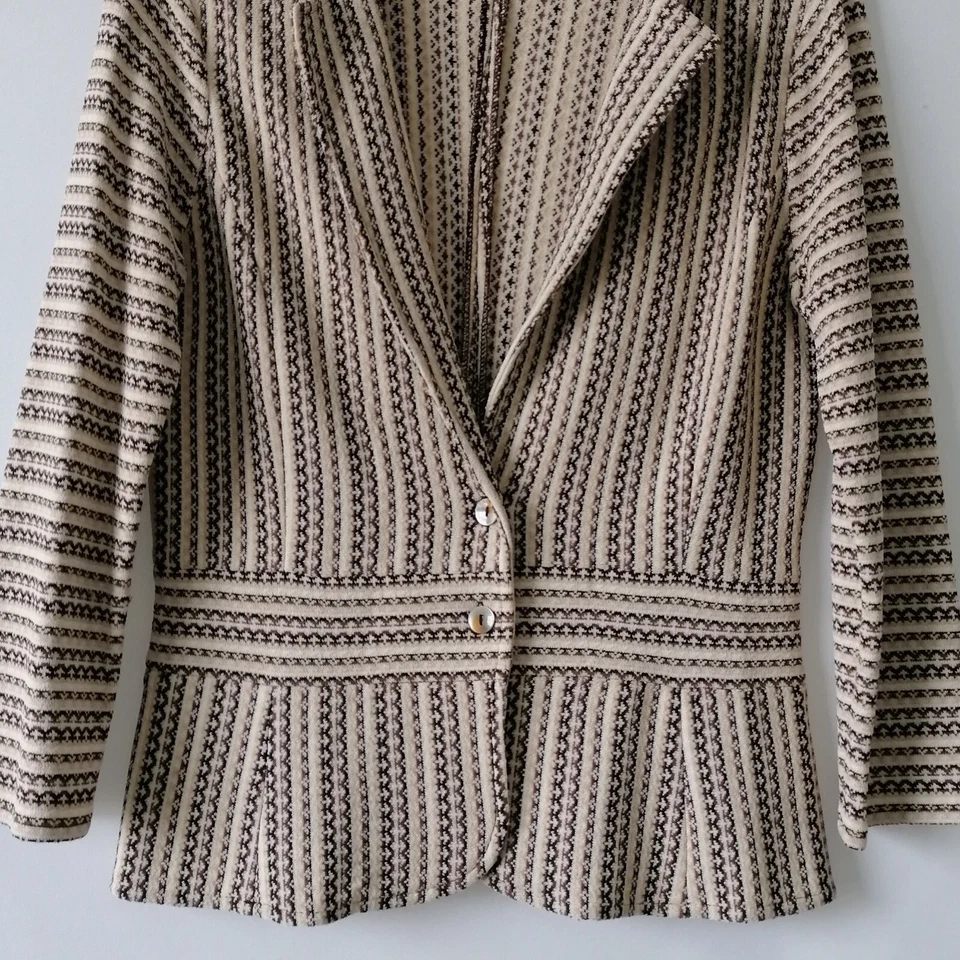 Blazer tejido vintage AK Anne Klein para mujer marrón-crema rayas dos botones S Foto 3 de 4