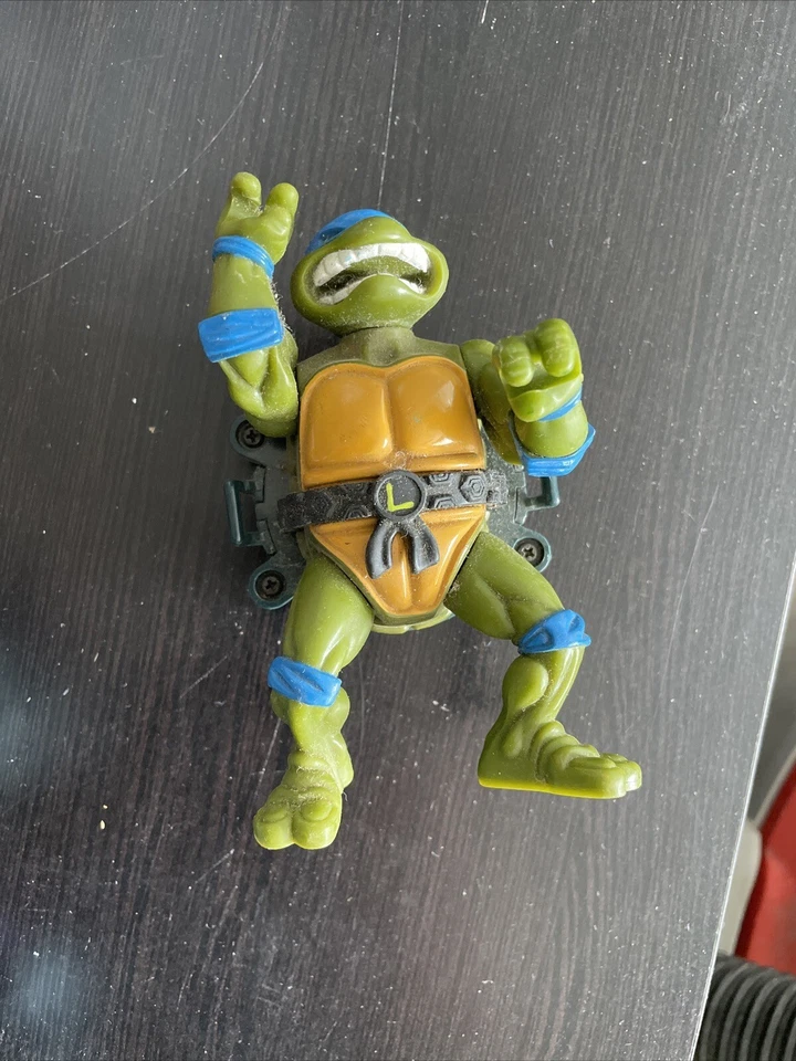 Vintage Random Toy Lot TMNT HeMan Micro Machines Dinosaurs Skeletor Leonardo - Image 3 of 4