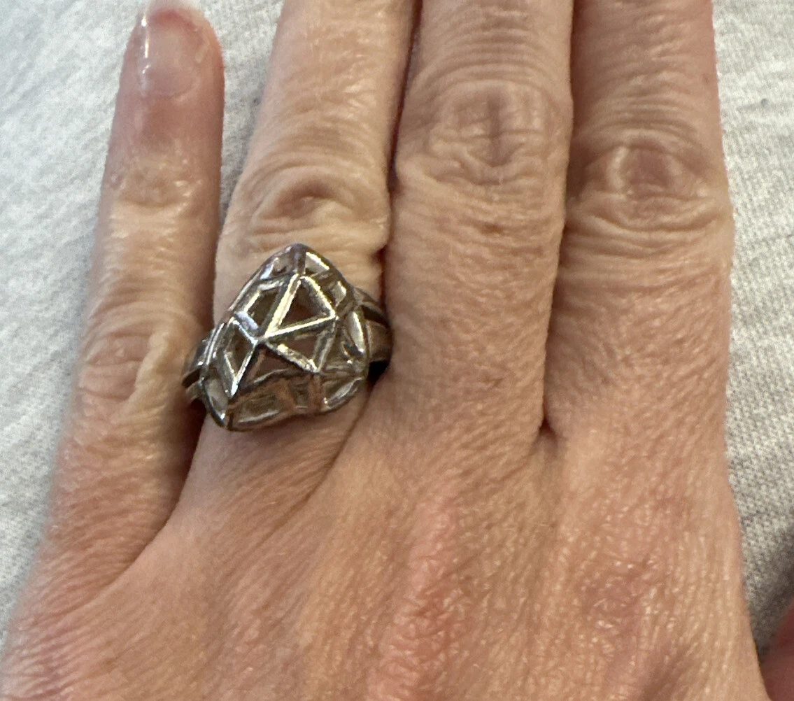 Links of london heart best sale ring