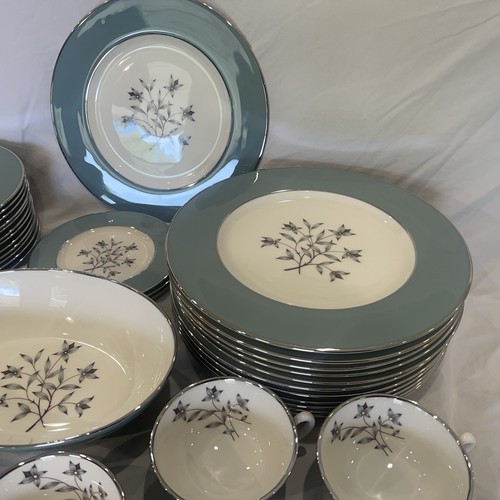 Kingsley by Lenox X-445 40 Piece Dinner Set - Picture 7 of 10
