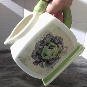 AWESOME TREASURE CRAFT Cabbage Pitcher Creamer  KATHRYN WHITE Excellent Cond!