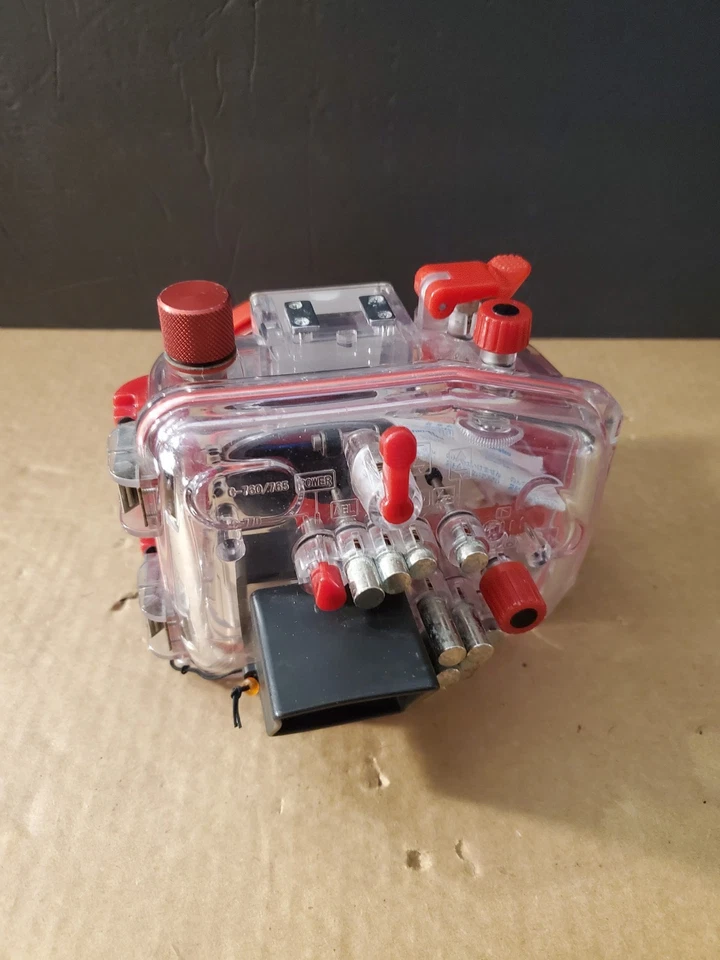 Estuche submarino impermeable Olympus Camedia PT-022 para cámara C760, C765, C770 Foto 2 de 4