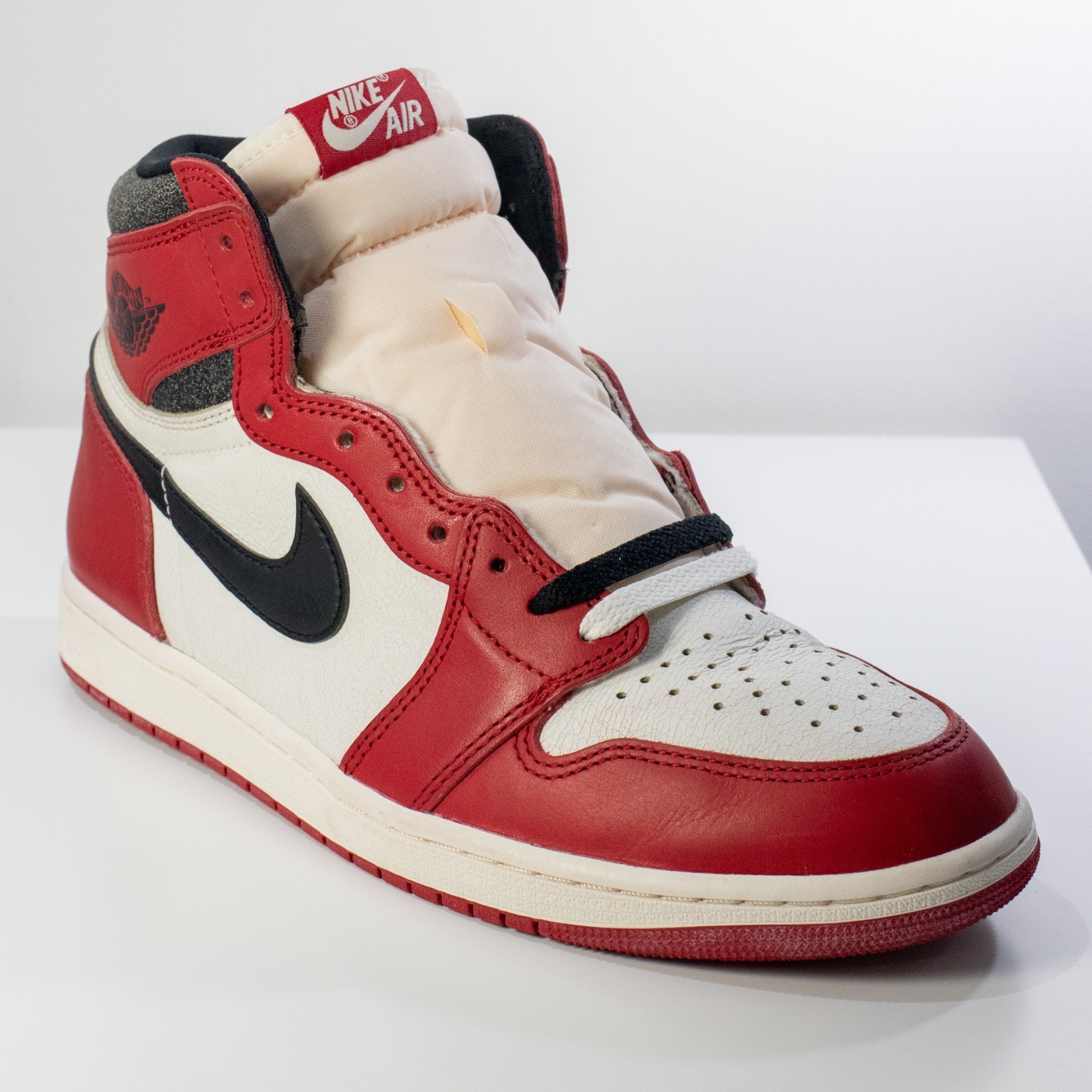 Jordan 1 Retro Alto OG Chicago Lost and Found Reino Unido 9 EE. UU. 10 Rojo Universitario DZ5485-612