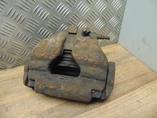 VW T5 7H 2.5 TDI 96KW Bremssattel Sattel Bremse vorne links 2008 7H0105B