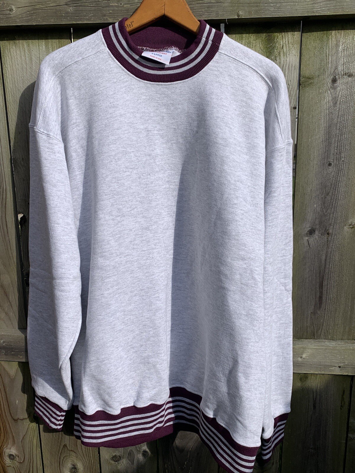 what is a crew neck collar