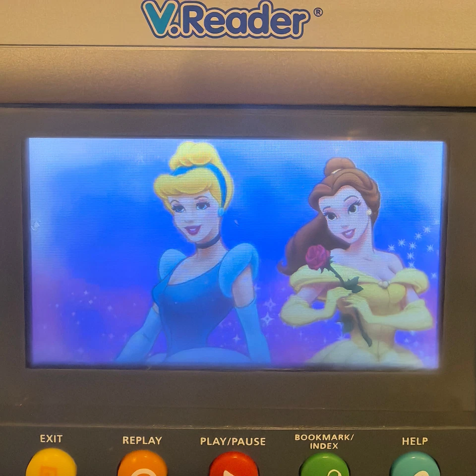 lot of 4 VTech v.reader cartridges: 2x Disney, Dora, Hello Kitty - tested good - Image 3 of 4