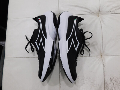 Men Diodora Urban Equipe men sneaker US11.5. Black. New with box.