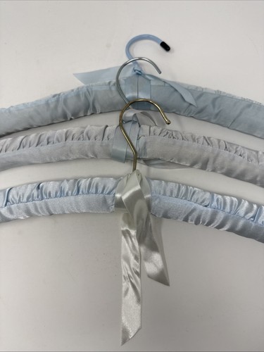 Set of 3 Vintage Blue Satin Padded Hangers 14-16" Lingerie 1980s Vintage Clothes - Picture 3 of 4