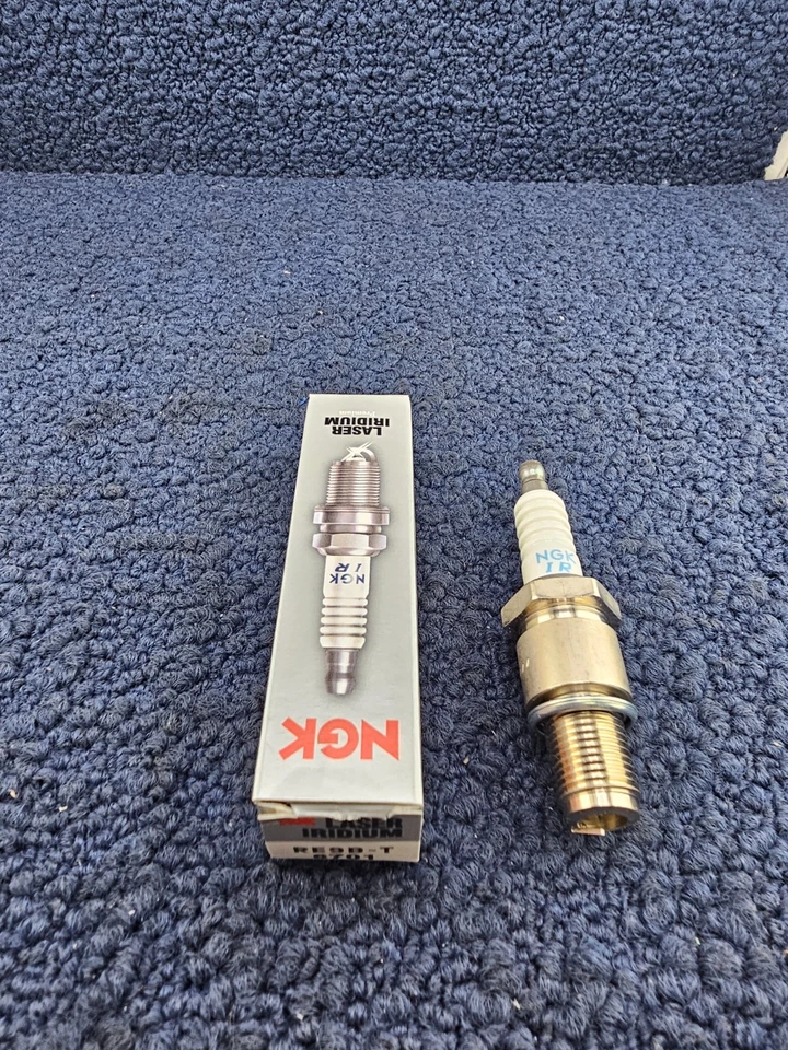 (QUANTIDADE 4) Vela de ignição a laser irídio NGK 6701 RE9B-T compatível com 2004-2007 Mazda RX8 - Imagem 2 de 4