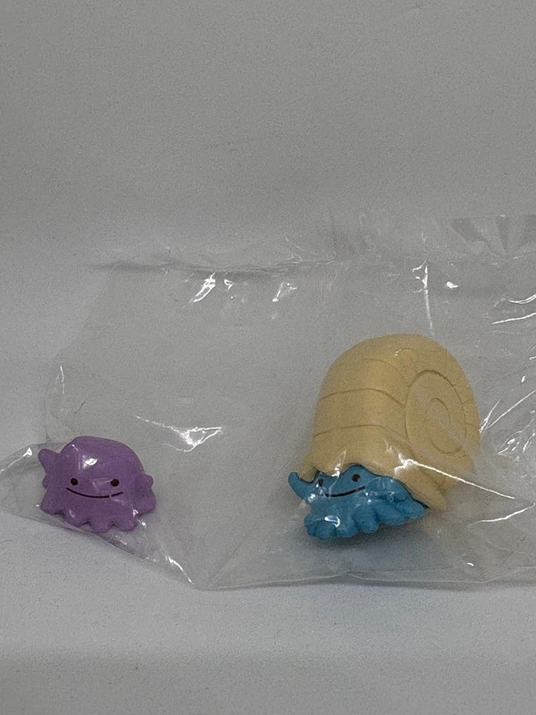 NEW Pokemon Center Gashapon Ditto and Omanyte Figures Gifts Volume 5
