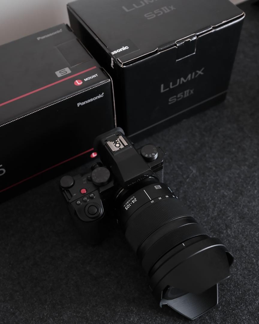 Panasonic Lumix S5IIX Mirrorless Camera Kit with Battery