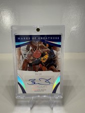 2022 Panini Immaculate Marks of Greatness Dwyane Wade Auto Marquette /10