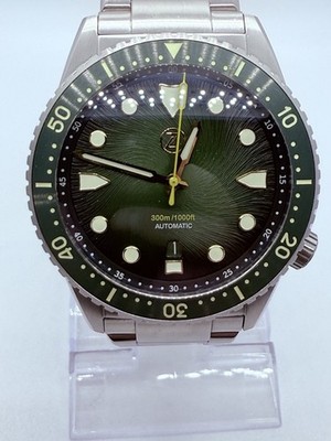 Zelos GREAT WHITE V2 300M AUTO DIVE WATCH-ANTIQUE GREEN DIAL 43mm 