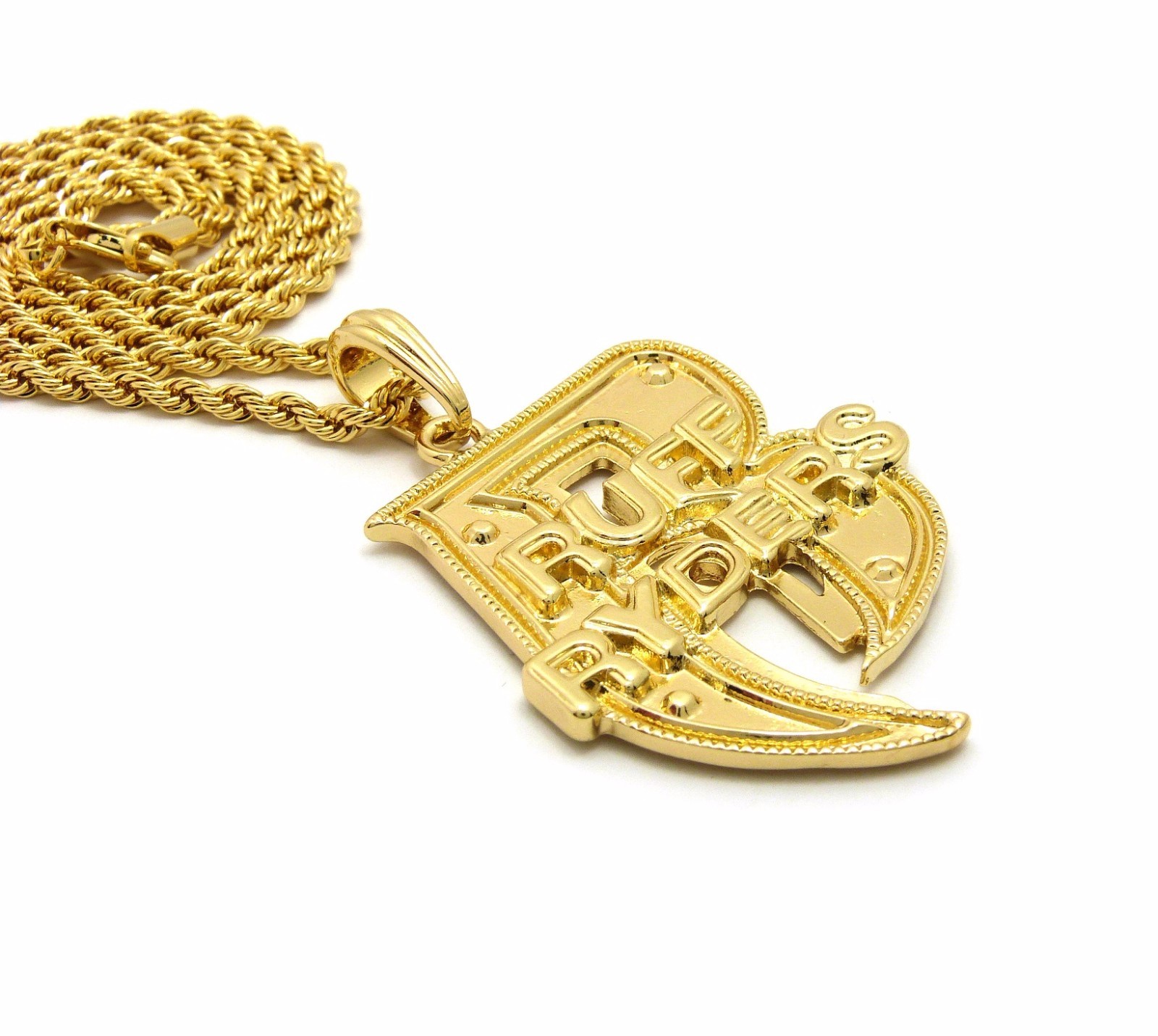 NEW RUFF RYDERS 'R' PENDANT & 24