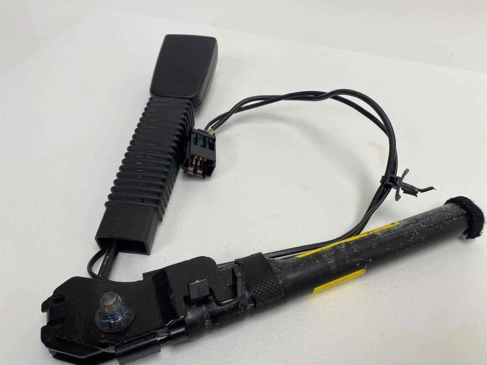 Hebilla del cinturón de seguridad del pasajero delantero AW83-F61202-AD8PVJ SE ADAPTA A 2011-2015 Jaguar XF 5.0 Foto 3 de 4