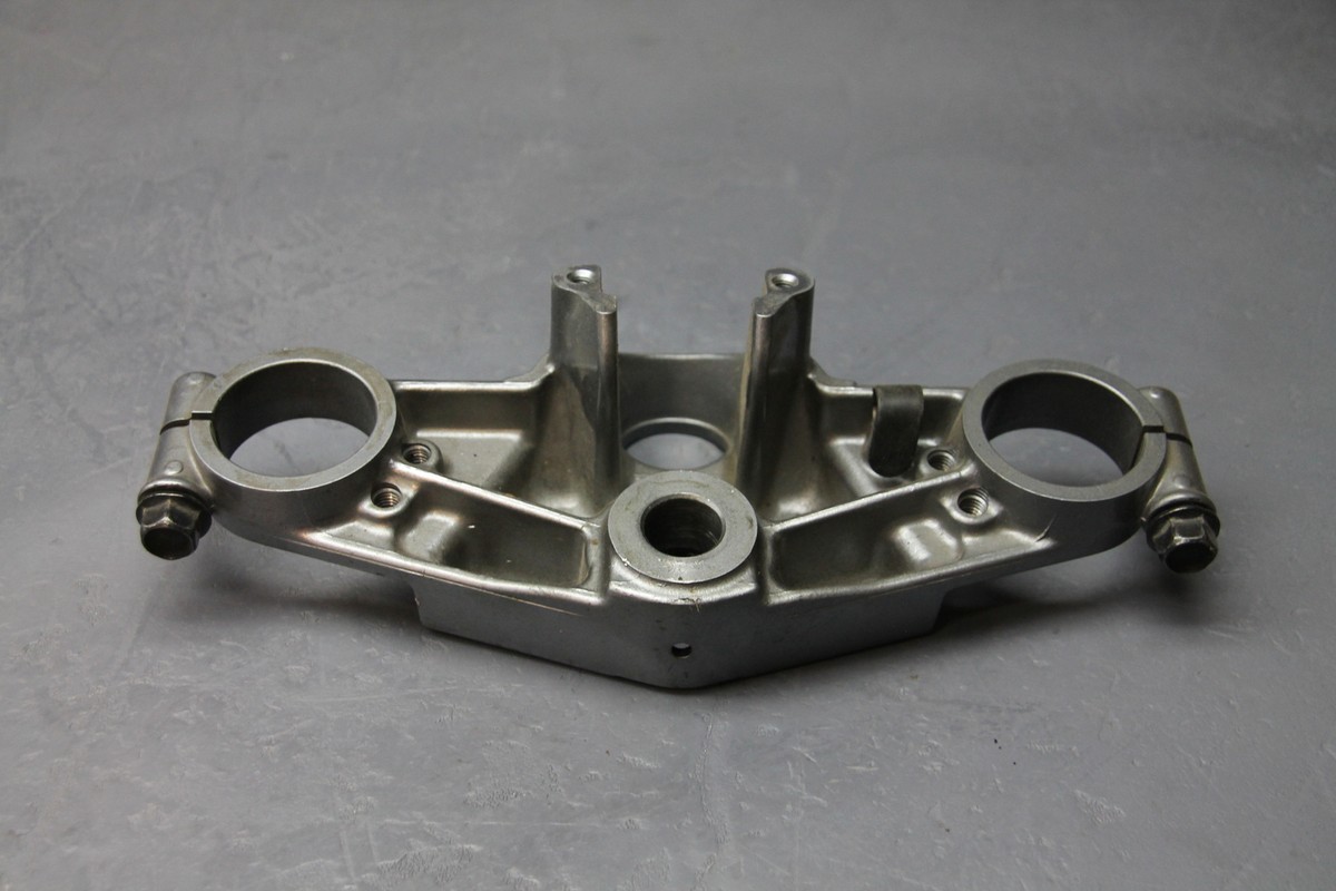 1990 Kawasaki Ninja Zx11 Forks Upper Triple Tree Clamp 44039