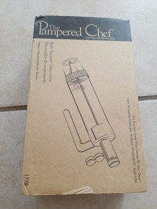 The Pampered Chef Easy Accent Decorator Cake Decorator 1778 Gently