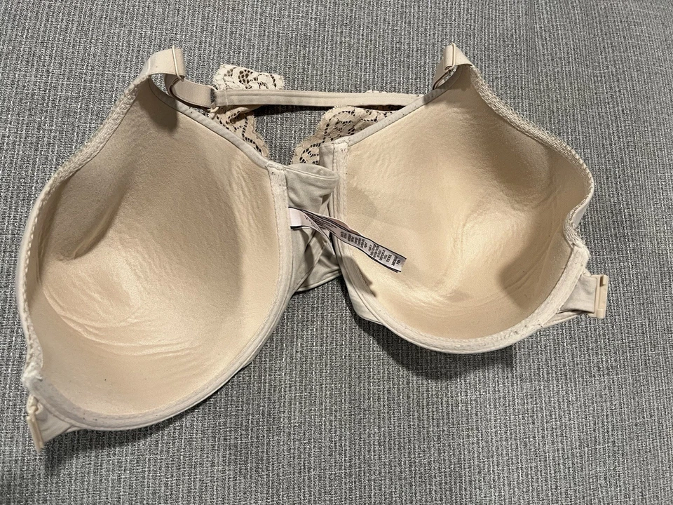 Sujetador Victoria's Secret Body de Victoria Perfect Coverage espalda cruzada 38DDD beige Foto 4 de 4