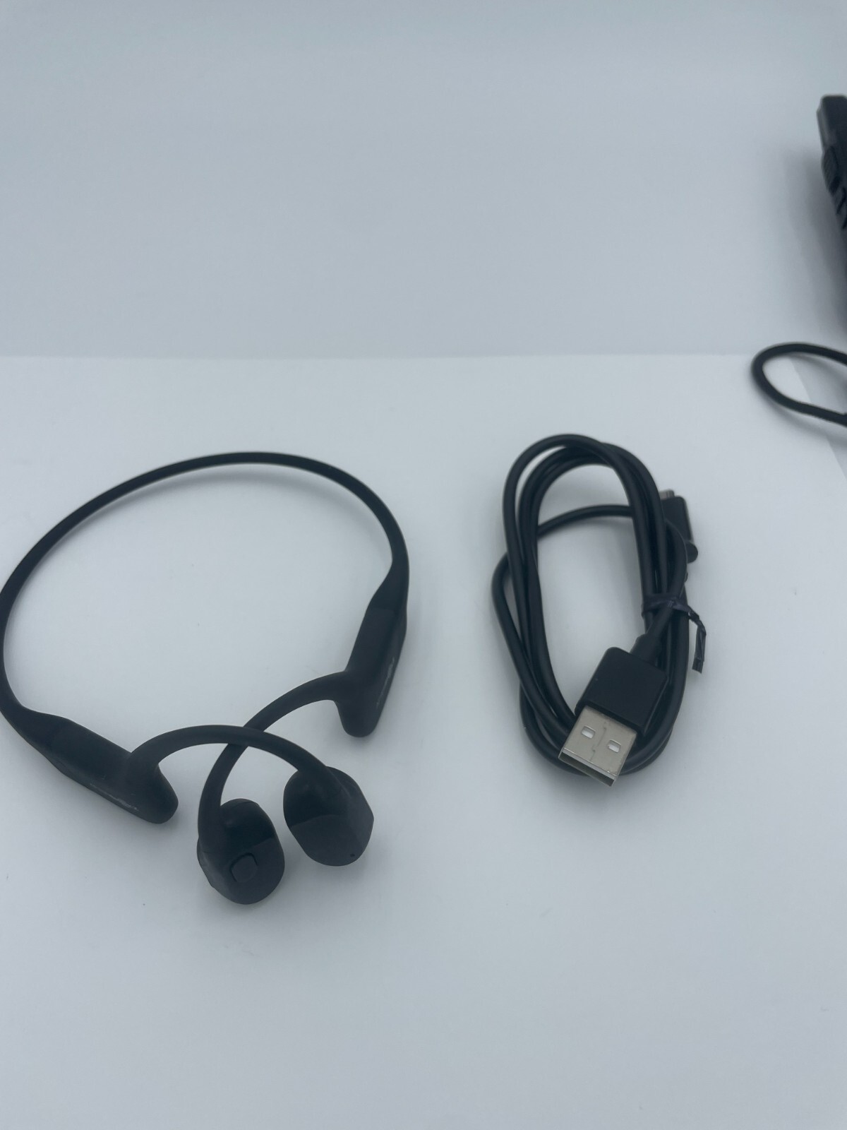 AfterShokz AS800 Aeropex In-Ear Wireless Headphones - Cosmic Black AfterShokz AS800 Aeropex In-Ear Wireless Headphones - Cosmic Black