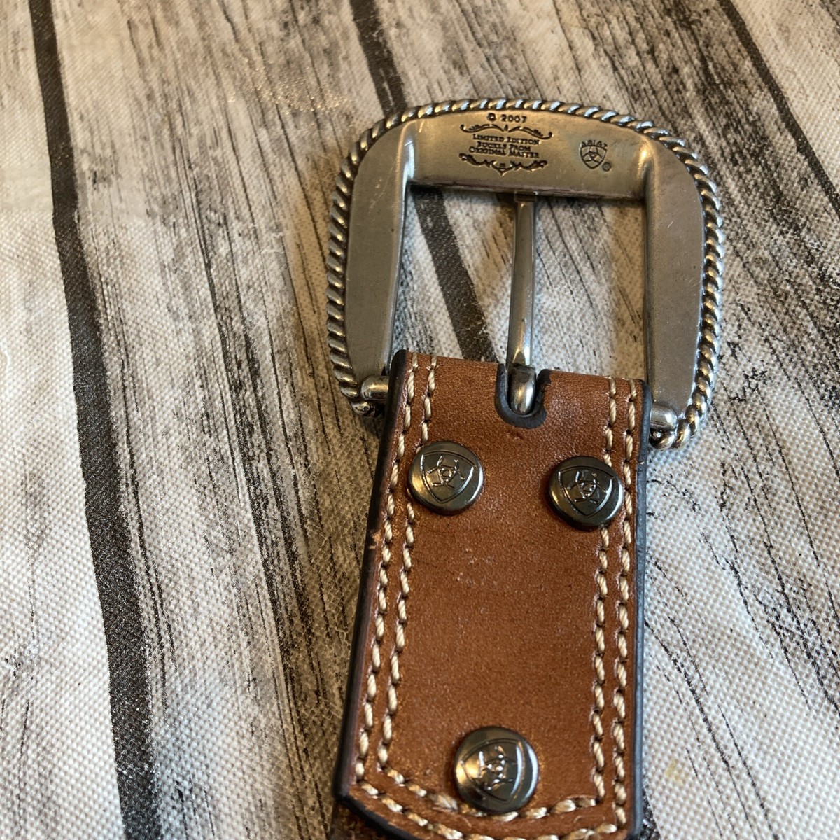 Ariat 2007 Limited Edition Buckle & Belt From Original  display picture 2