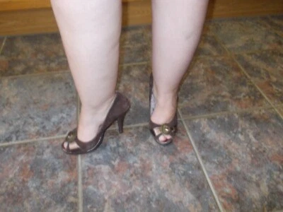 Red or Dead brown suede and leather peep toe shoes - size 5 - Image 1 of 3
