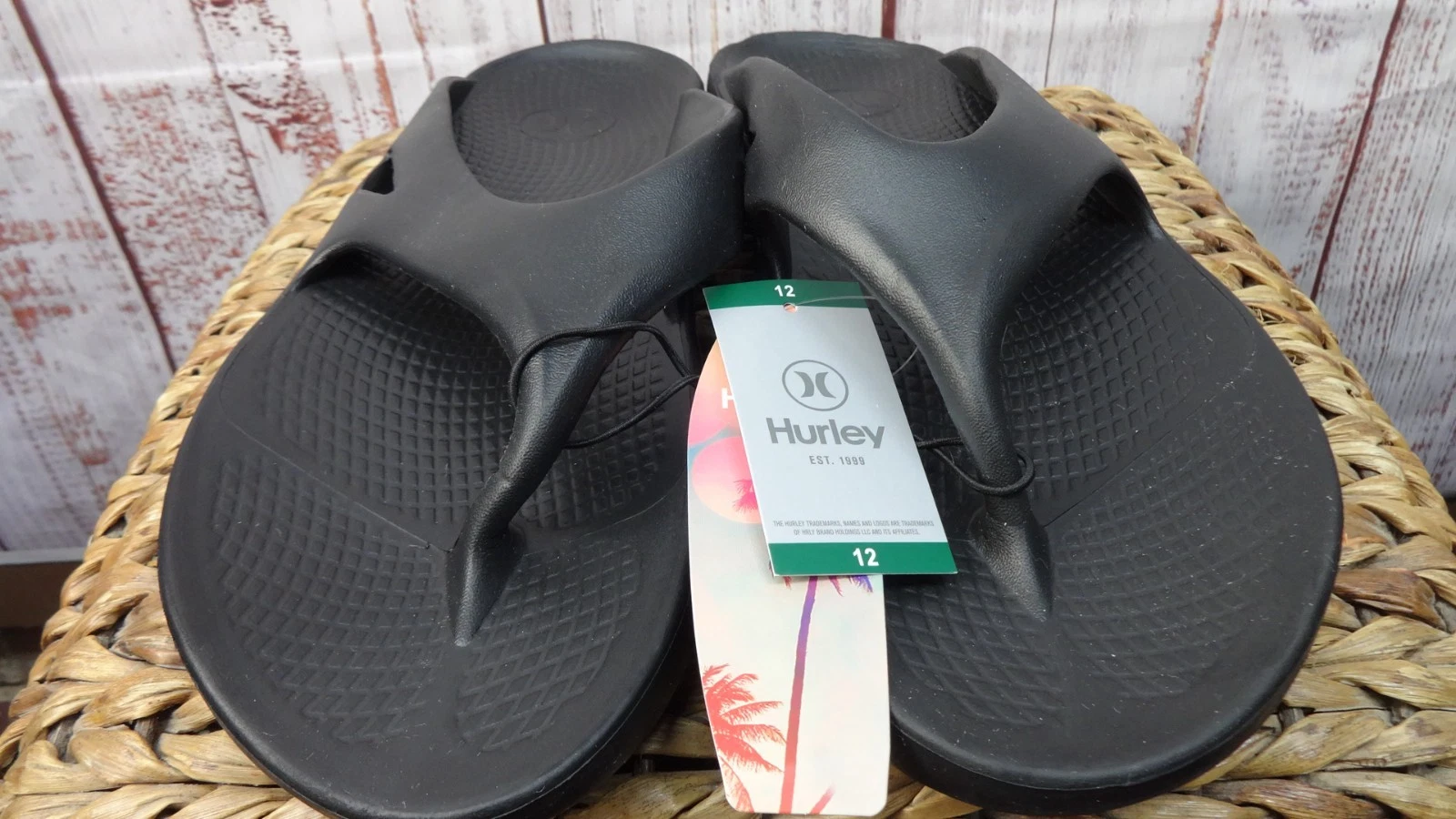 NEW Hurley Injection Flip Flop Men's Size 12 Sandals Non Slip Black C3