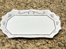 Chaleur Bon Bonniere Delia Cream Black Ceramic Serving 15” Scalloped Rim Tray EC