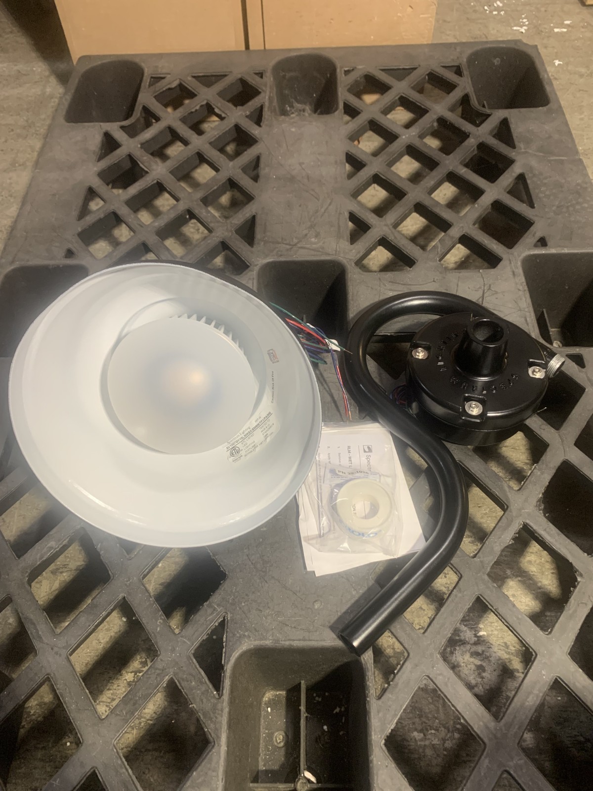Spectrum Lighting SV1007GV15L30KEX 10" Stagecoach Shade, 1500Lm, See Desc.