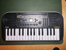 Casio SA-51 32-Key Mini Portable Keyboard Bla...