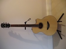 Yamaha APX 600 Electro Acoustic Guitar; Natural