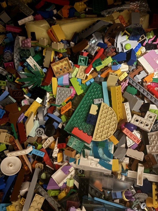 LEGO Bulk Lot Multicolor Bricks & Parts !!!!    5 lbs !!!!