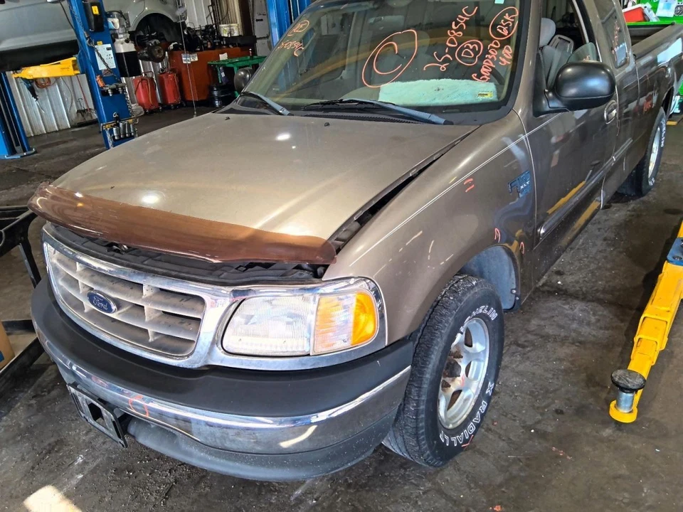 Interruptor de puerta delantera del conductor Driver's Heritage para camioneta Ford F150 02-04 1081875 Foto 3 de 4