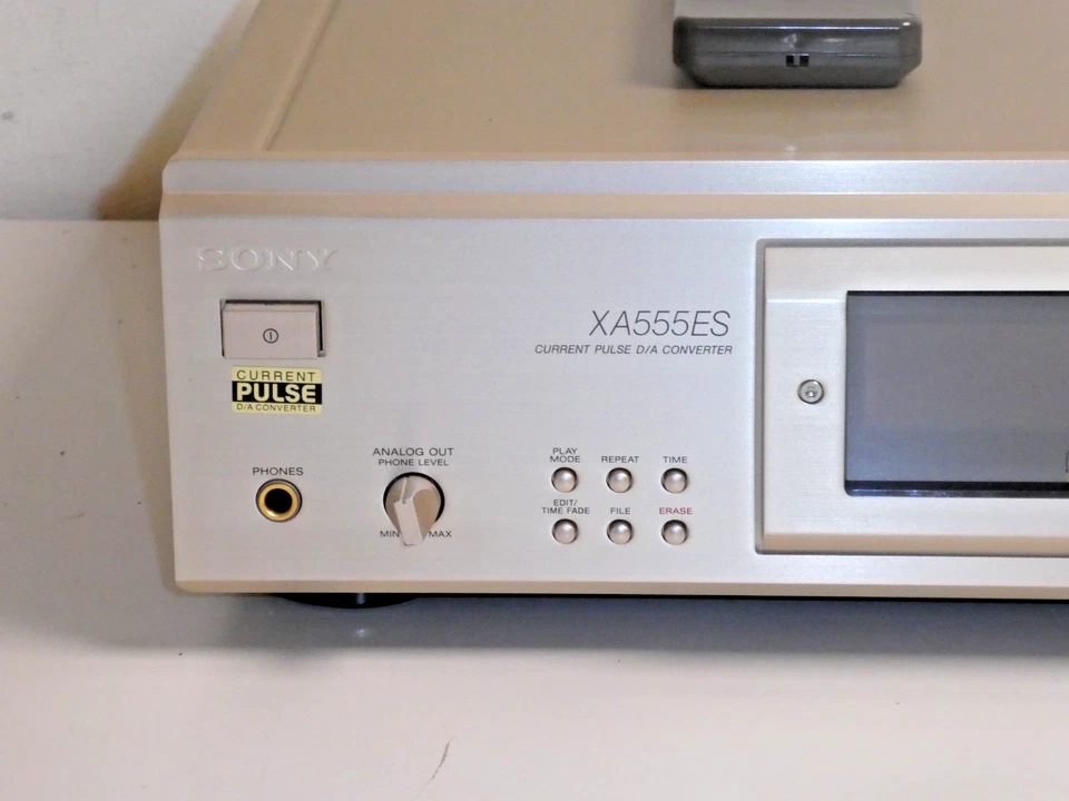 Sony CDP-XA555ES High-End CD-Player inkl. Puck & Fernbedienung, 2 Jahre Garantie - Bild 2 von 4