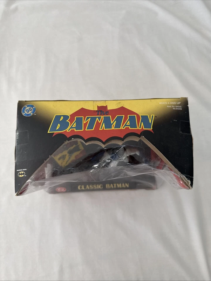 Figura Clásica Batman Edición 2 (inspirada en el arte de Bob Kane) Kenner 1998 Sellada Foto 4 de 4