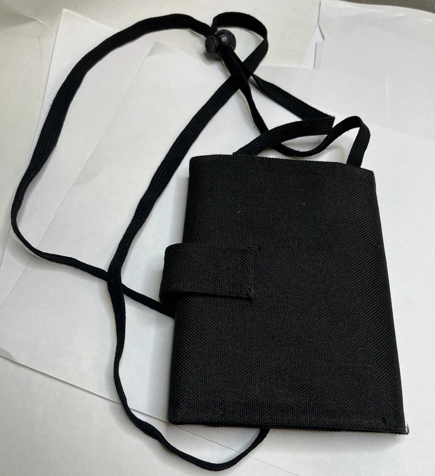 Vtg American Tourister Black Travel Wallet "Hidden Wallet" 5 1/2 x 4” Closed — 第 2/4 张图片